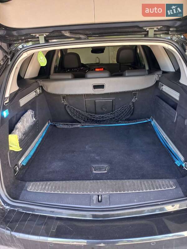 Универсал Opel Astra 2012 в Звягеле