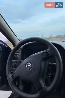 Купе Opel Astra 2000 в 
