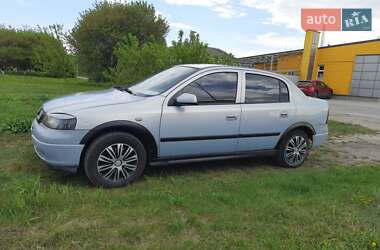 Седан Opel Astra 2005 в 