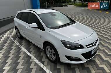 Универсал Opel Astra 2014 в 