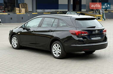 Универсал Opel Astra 2017 в 