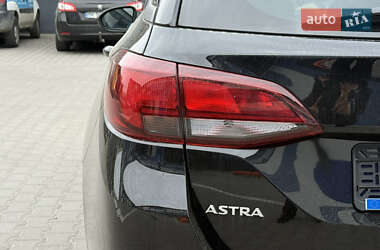 Универсал Opel Astra 2017 в 