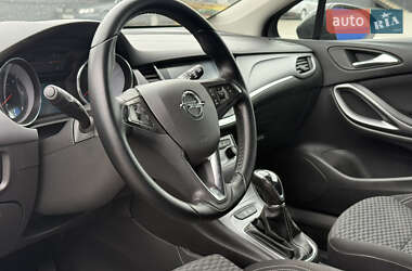 Универсал Opel Astra 2017 в 