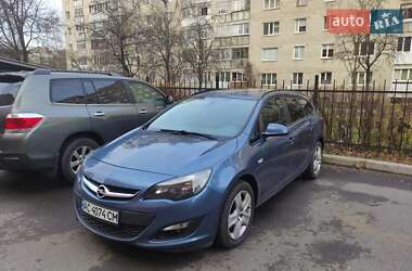Универсал Opel Astra 2014 в 