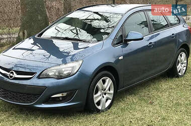 Универсал Opel Astra 2014 в 