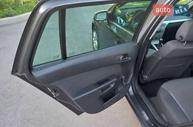 Универсал Opel Astra 2009 в 
