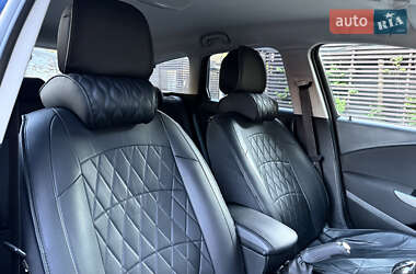 Универсал Opel Astra 2011 в 