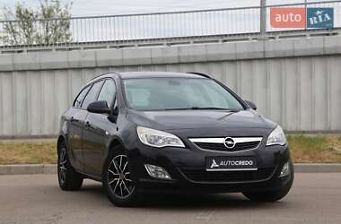 Универсал Opel Astra 2011 в Киеве