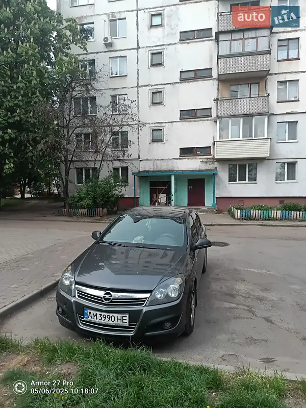 Opel Astra 2010