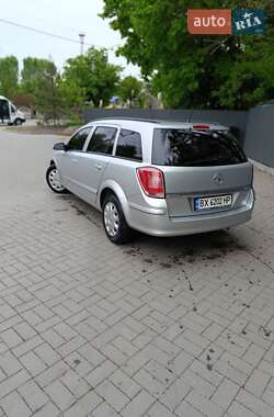 Универсал Opel Astra 2005 в 
