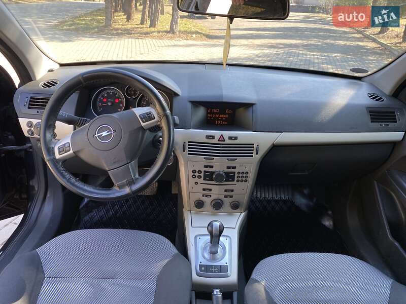 Універсал Opel Astra 2009 в Рожнятові