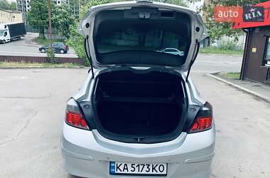 Хэтчбек Opel Astra 2007 в 