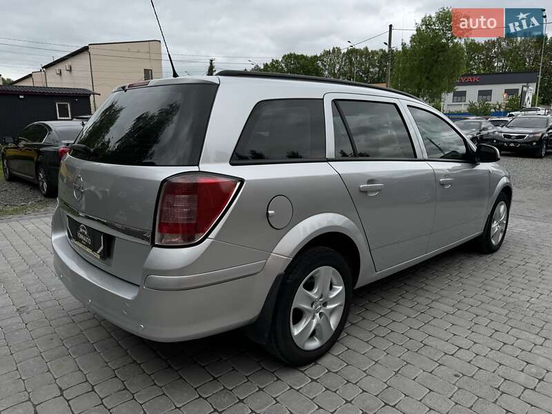 Универсал Opel Astra 2013 в Виннице