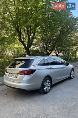 Универсал Opel Astra 2016 в 