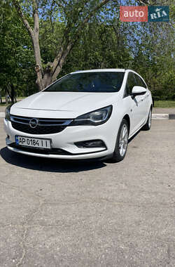 Универсал Opel Astra 2016 в Запорожье