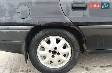 Универсал Opel Astra 1994 в 
