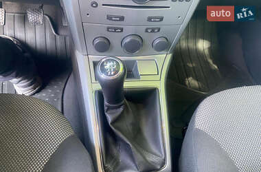Універсал Opel Astra 2010 в 