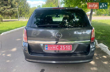 Універсал Opel Astra 2010 в 