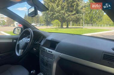 Універсал Opel Astra 2010 в 