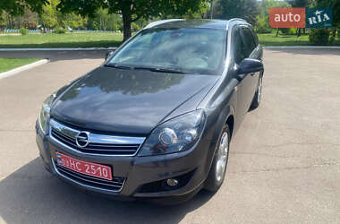 Універсал Opel Astra 2010 в 