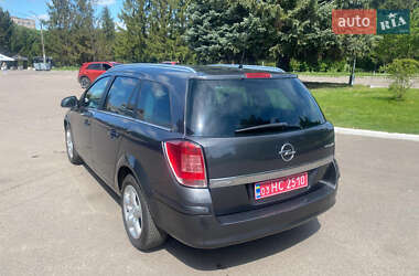 Універсал Opel Astra 2010 в 