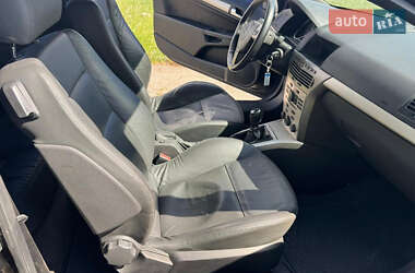 Хэтчбек Opel Astra 2008 в 