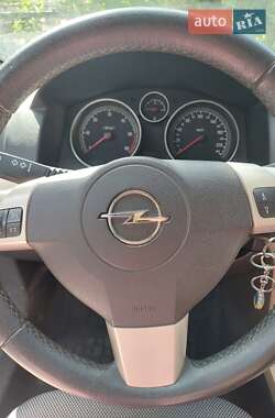 Универсал Opel Astra 2008 в 