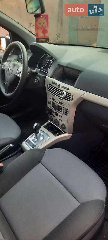 Седан Opel Astra 2008 в Херсоні