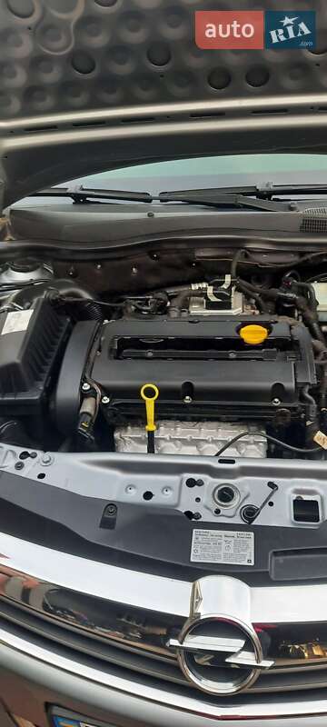 Седан Opel Astra 2008 в Херсоні