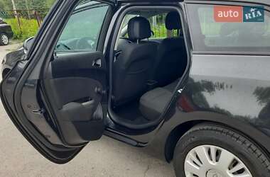 Універсал Opel Astra 2012 в 