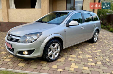 Універсал Opel Astra 2010 в 