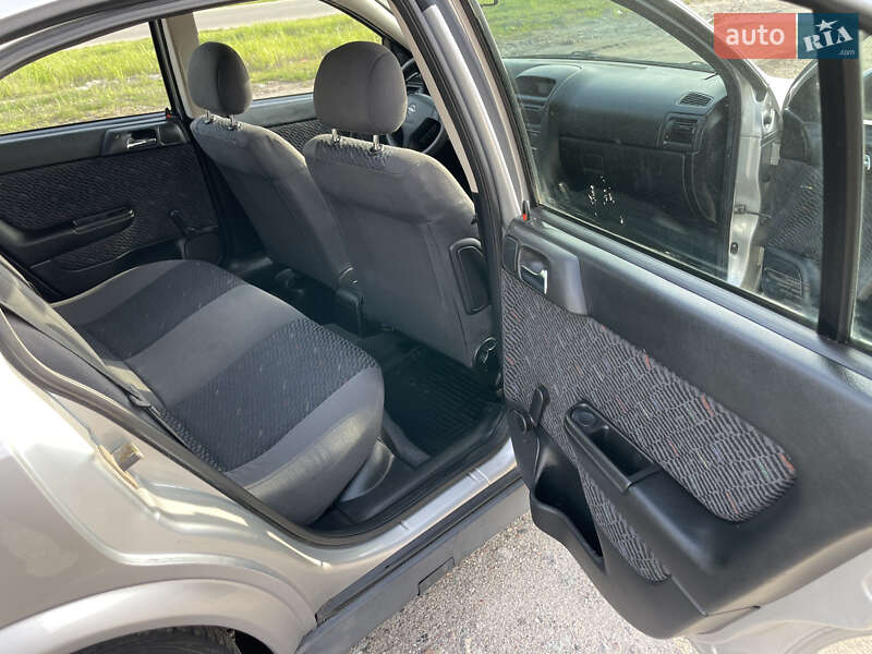 Хетчбек Opel Astra 2001 в Фастові