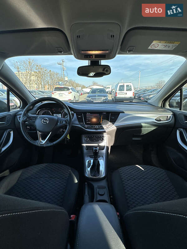 Универсал Opel Astra 2017 в Белогородке