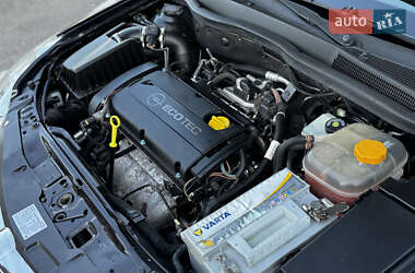 Универсал Opel Astra 2007 в 
