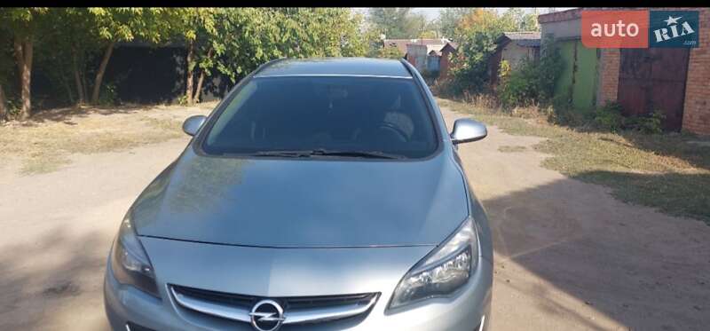 Opel Astra 2014