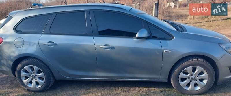 Універсал Opel Astra 2014 в Дружківці