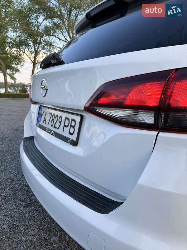 Універсал Opel Astra 2017 в Умані
