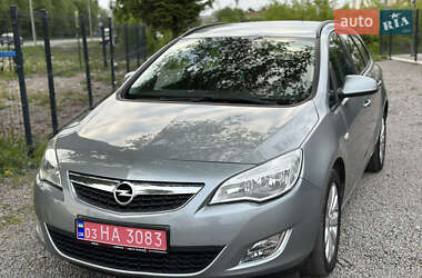 Універсал Opel Astra 2010 в 