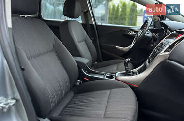 Універсал Opel Astra 2010 в 