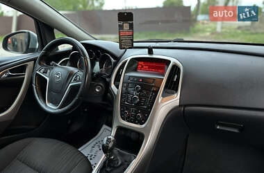 Універсал Opel Astra 2010 в 