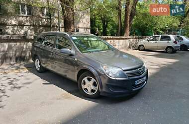 Универсал Opel Astra 2011 в 