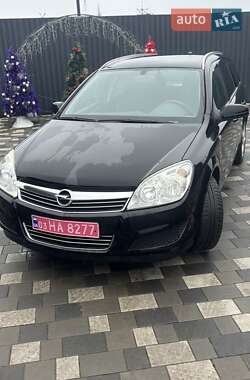 Універсал Opel Astra 2008 в Полтаві