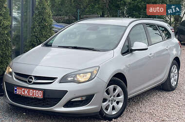 Универсал Opel Astra 2015 в 