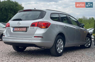 Универсал Opel Astra 2015 в 