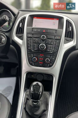 Универсал Opel Astra 2015 в 