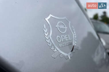 Универсал Opel Astra 2015 в 