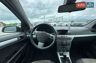 Универсал Opel Astra 2009 в 