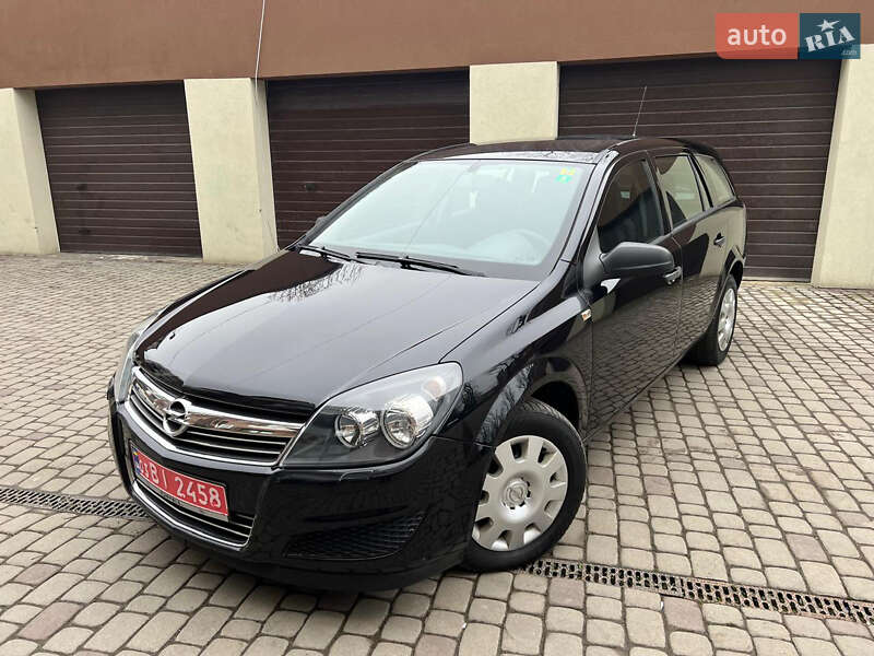 Универсал Opel Astra 2010 в Коломые