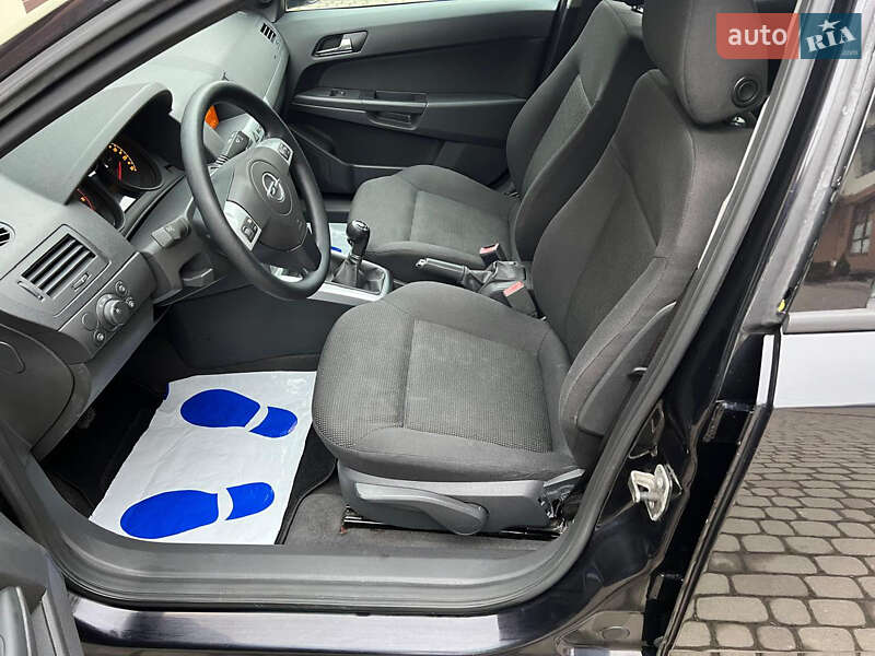 Универсал Opel Astra 2010 в Коломые