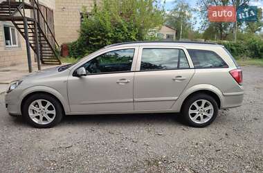 Универсал Opel Astra 2004 в Ямполе
